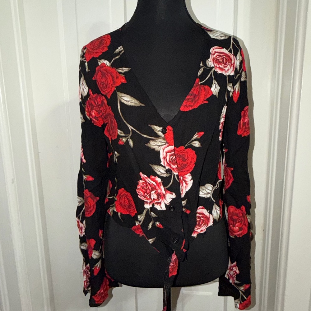 Rue 21 XL crop top, cover up, cardigan, women's XL flowers‎ summer tie bottom